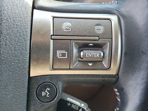 Used 2019 Lexus GX 460 Premium image 26