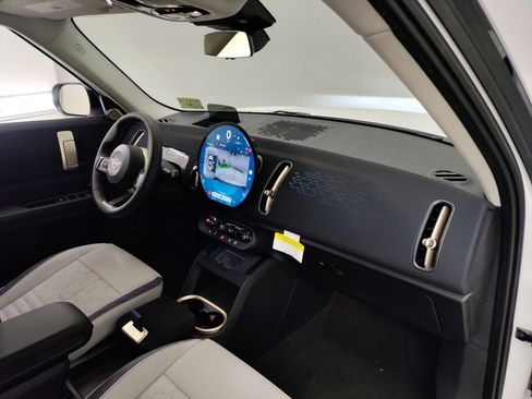 Used 2025 MINI Cooper Countryman S w/ Comfort Package Max AWD/4WD image 21
