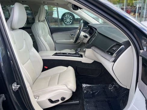 Used 2021 Volvo XC90 T6 Inscription w/ Protection Package Premier AWD/4WD image 23