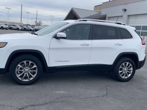 Used 2021 Jeep Cherokee Latitude Lux w/ Comfort/Convenience Group image 6