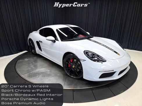 Used 2017 Porsche 718 Cayman RWD image 1