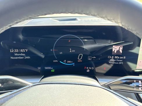 New 2025 Cadillac Lyriq Luxury image 27