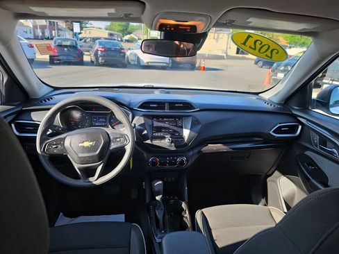 Used 2021 Chevrolet TrailBlazer LS AWD/4WD image 16