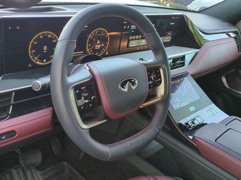 Used 2025 INFINITI QX80 Autograph w/ Autograph Exterior Package AWD/4WD image 17