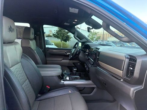 Used 2023 Chevrolet Silverado 1500 ZR2 w/ ZR2 Bison Edition AWD/4WD image 12