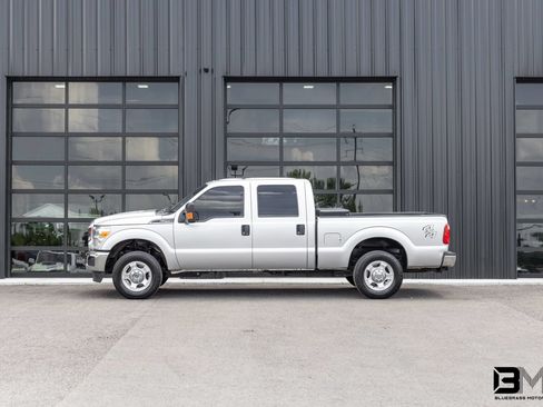 Used 2016 Ford F250 XLT AWD/4WD image 1