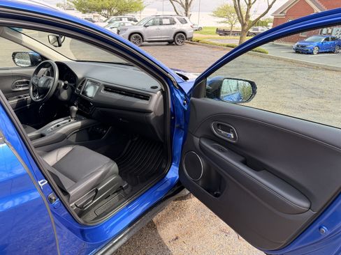 Used 2018 Honda HR-V EX-L image 15