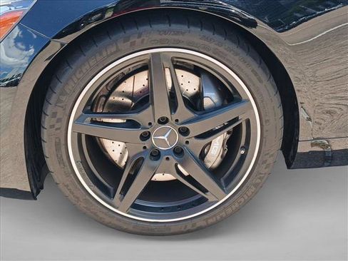 Used 2018 Mercedes-Benz AMG GT Roadster image 18