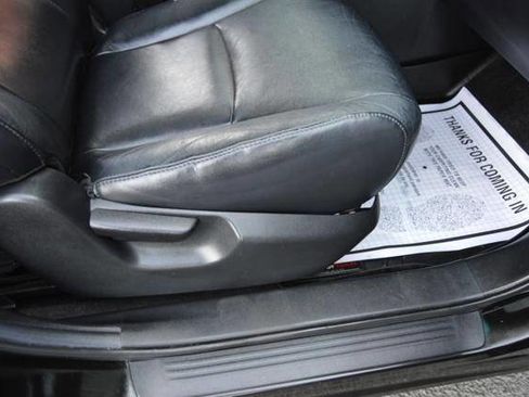 Used 2012 Toyota Highlander AWD image 31