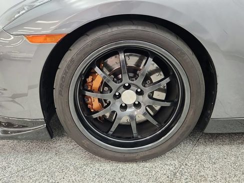 Used 2011 Nissan GT-R Premium AWD/4WD image 23