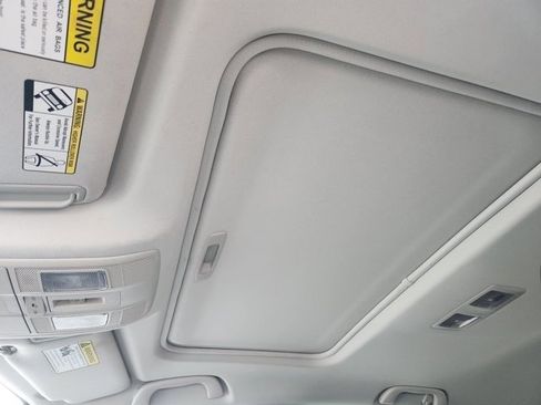 Used 2019 MAZDA CX-5 Touring image 25