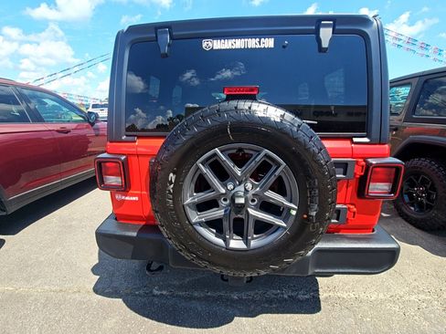 New 2025 Jeep Wrangler Unlimited Sport image 4