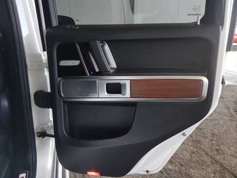 Used 2025 Mercedes-Benz G 550 image 18