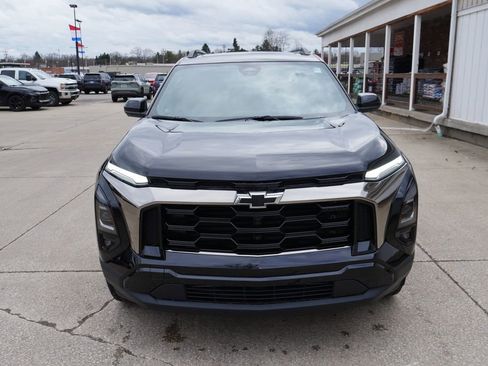 New 2026 Chevrolet Equinox ACTIV image 3