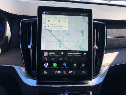 New 2026 Volvo XC90 B6 Plus w/ Protection Package Premier image 24