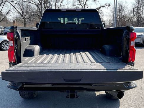 Used 2022 Chevrolet Silverado 2500 LTZ w/ Z71 Chrome Sport Edition image 38