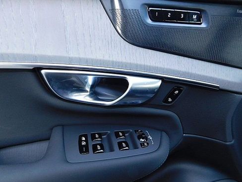 New 2026 Volvo XC90 T8 Ultra w/ Protection Package Premier image 15