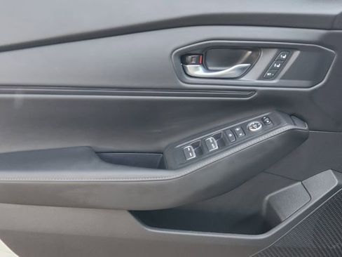 Used 2025 Honda Accord Sport image 22