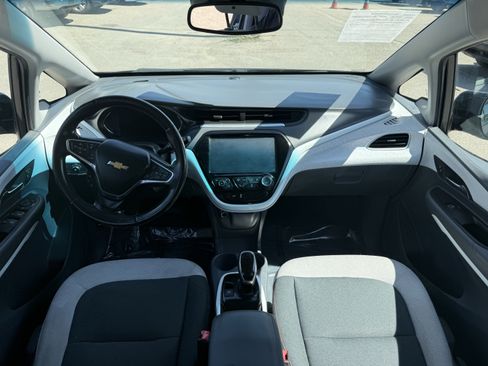 Used 2020 Chevrolet Bolt LT FWD image 9
