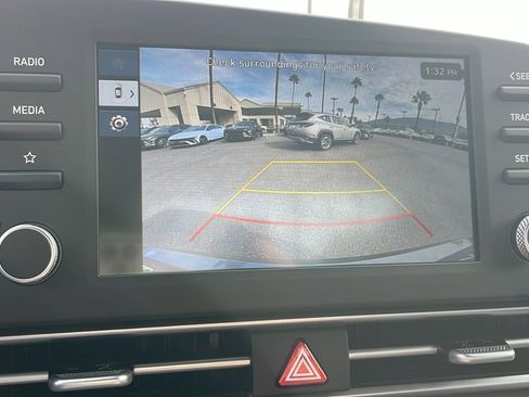 Used 2026 Hyundai Elantra SE FWD image 21