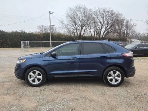 Used 2017 Ford Edge SE w/ Cargo Accessory Package FWD image 2