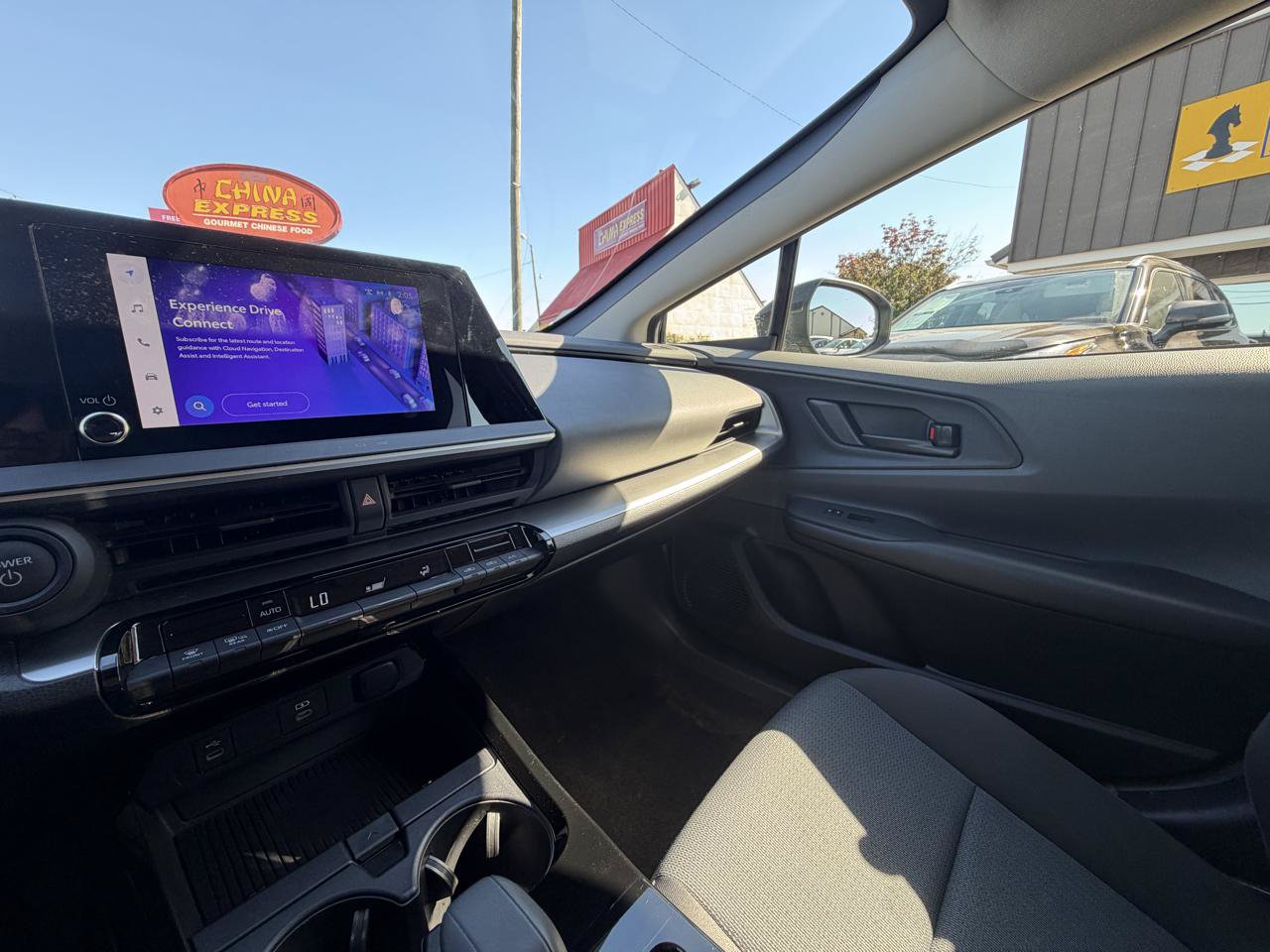 Used 2024 Toyota Prius LE FWD image 22