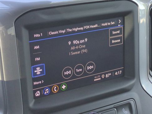 Used 2022 Chevrolet Silverado 1500 Custom image 13