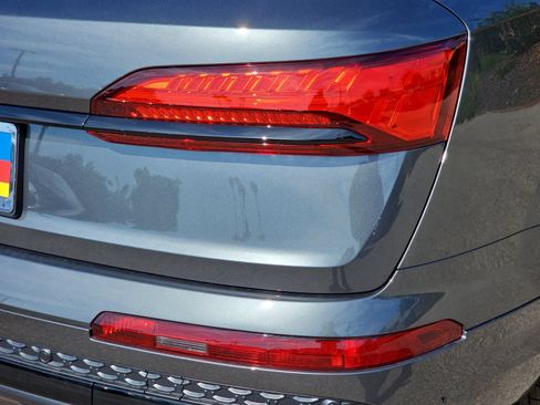 New 2026 Audi SQ7 Premium Plus AWD/4WD image 39