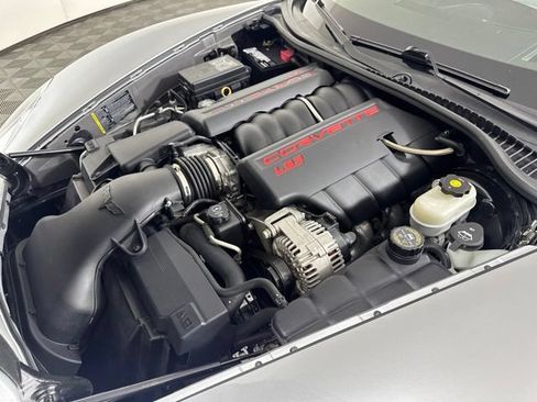 Used 2009 Chevrolet Corvette Coupe w/ Preferred Equipment Group RWD image 8