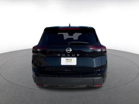 Used 2025 Nissan Rogue SV image 12