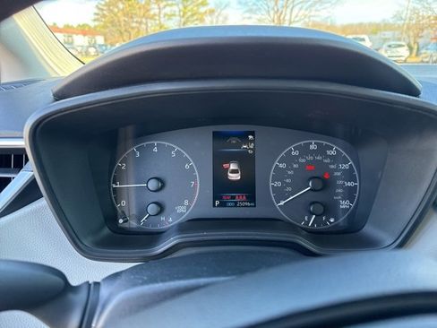 Used 2023 Toyota Corolla LE image 20
