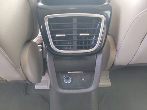 Used 2023 Lincoln Nautilus FWD w/ Premium Package image 13