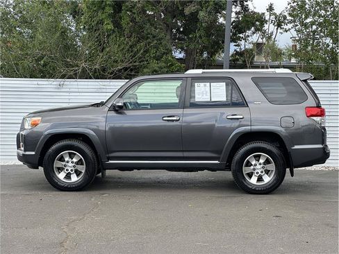 Used 2013 Toyota 4Runner SR5 w/ Premium Pkg AWD/4WD image 13