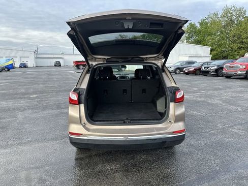 Used 2019 Chevrolet Equinox LT w/ Driver Convenience Package AWD/4WD image 21