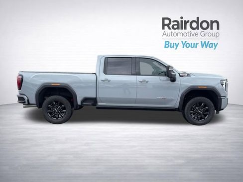 Used 2024 GMC Sierra 2500 AT4 w/ AT4 Premium Plus Package AWD/4WD image 10