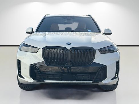 New 2026 BMW X5 xDrive50e w/ M Sport Package AWD/4WD image 8