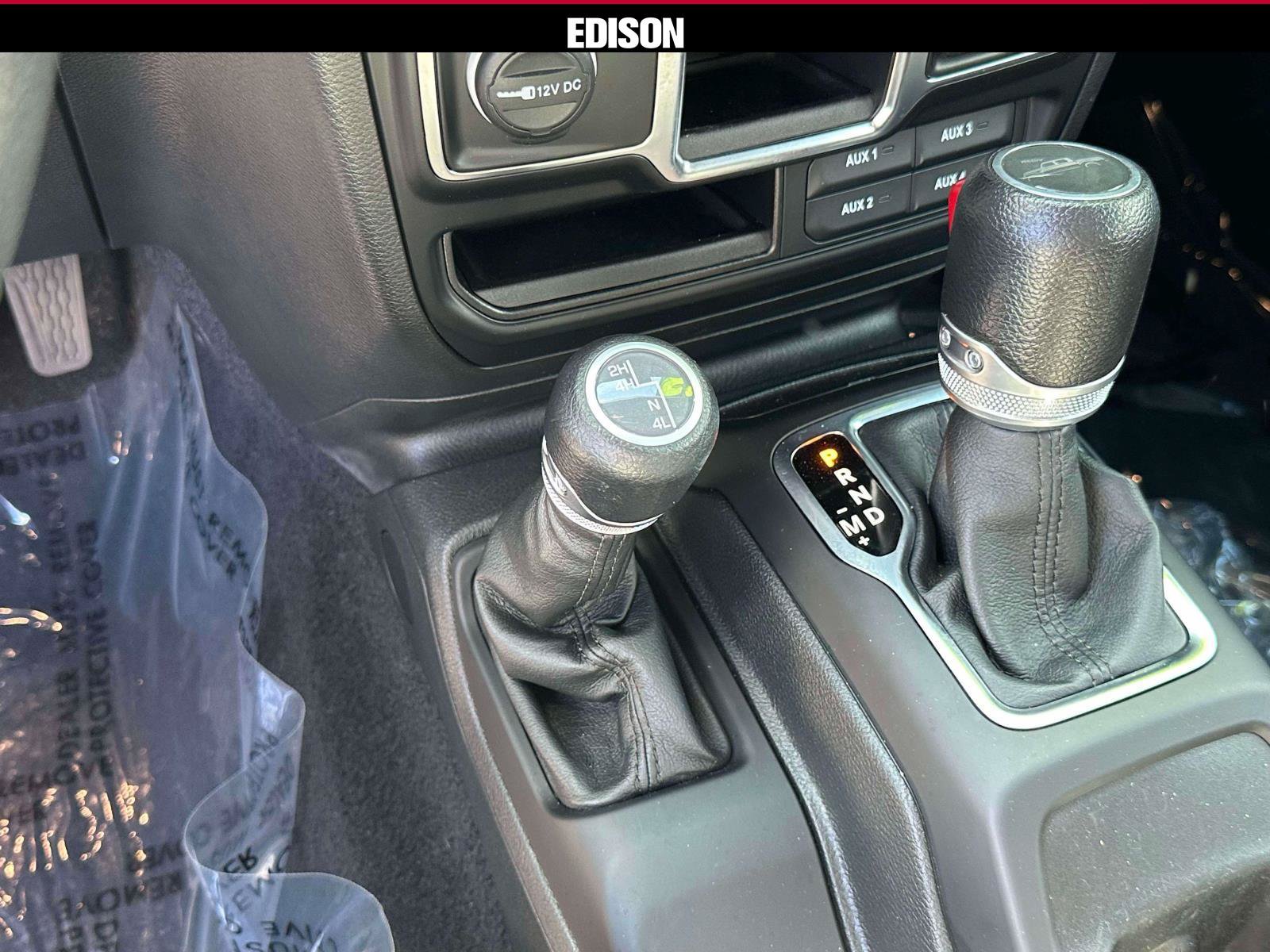 Used 2023 Jeep Gladiator Sport w/ Trailer Tow Package AWD/4WD image 28