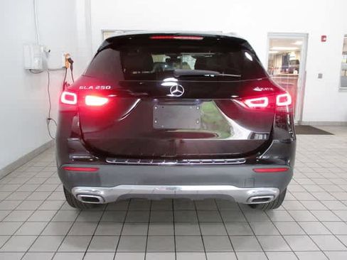 Used 2021 Mercedes-Benz GLA 250 4MATIC image 18