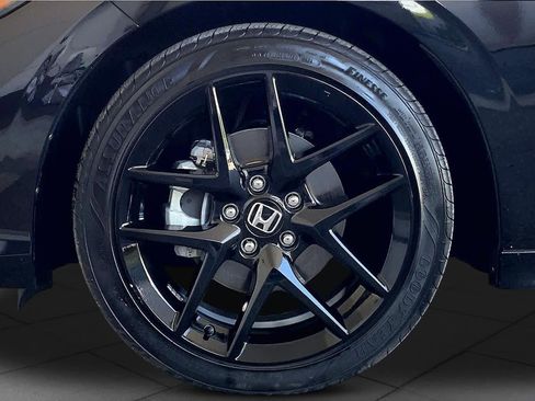 Used 2025 Honda Civic Sport image 11