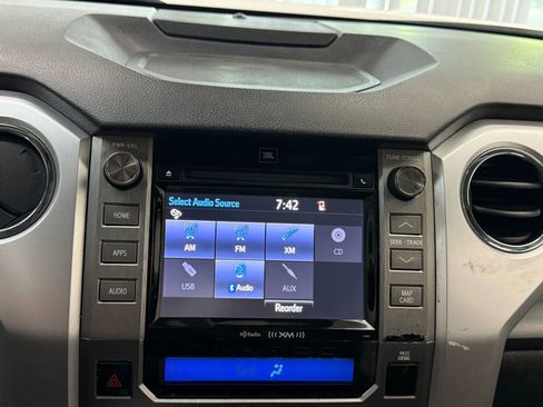 Used 2018 Toyota Tundra Platinum AWD/4WD image 31