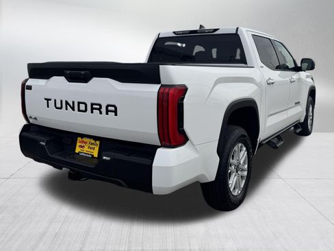 Used 2025 Toyota Tundra SR5 w/ SR5 Premium Package AWD/4WD image 7
