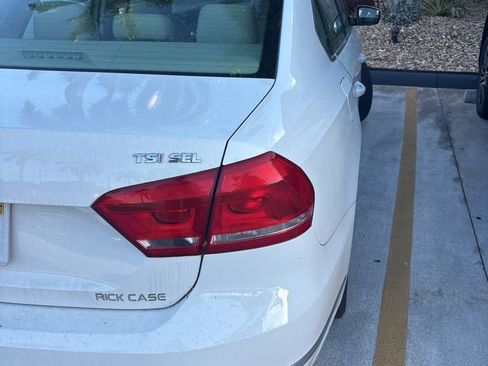 Used 2014 Volkswagen Passat 1.8T SEL Premium image 6