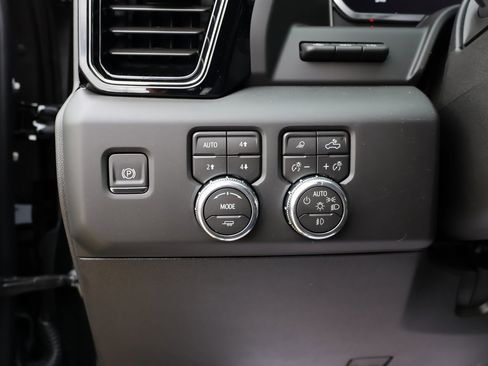 New 2026 GMC Sierra 3500 AT4 w/ AT4 Premium Plus Package image 13