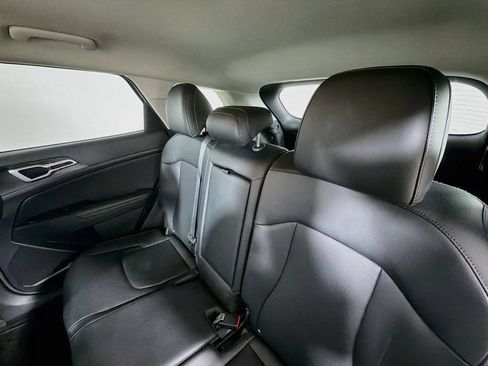 Used 2024 Kia Sportage EX AWD/4WD image 24