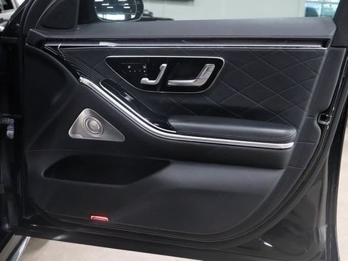 Used 2021 Mercedes-Benz S 580 4MATIC Sedan image 25