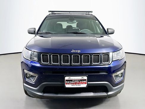 Used 2021 Jeep Compass Latitude AWD/4WD image 2