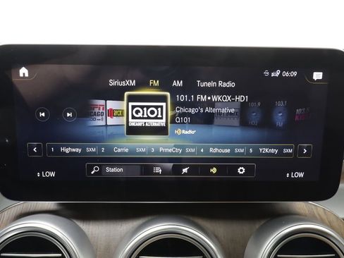 Used 2022 Mercedes-Benz GLC 300 4MATIC image 9