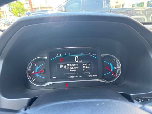 Used 2021 Honda Pilot Touring image 32