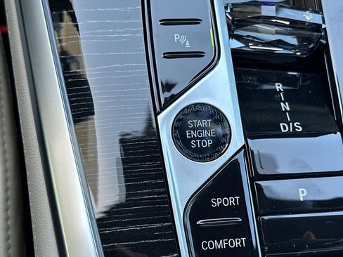 New 2026 BMW X7 M60i AWD/4WD image 26