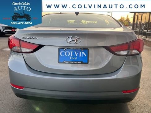Used 2015 Hyundai Elantra SE image 9